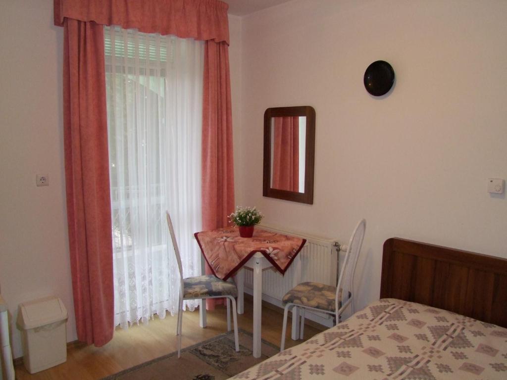 Rajna Apartmanhaz Bogács الغرفة الصورة